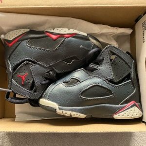 Jordons true flight  baby sneakers